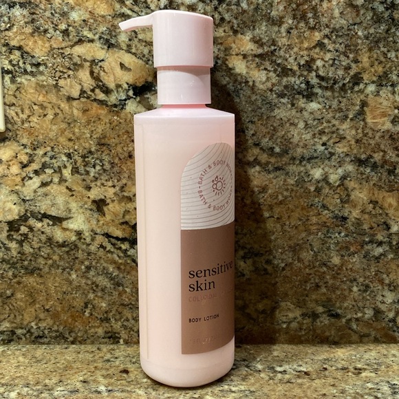 Sensitive Skin w/ Colloidal Oatmeal Body Lotion, 7.8 oz / 230 mL, NWT - Picture 3 of 7